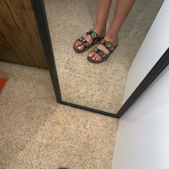 Madden Girl Embroidered Sandals - Picture 8 of 8